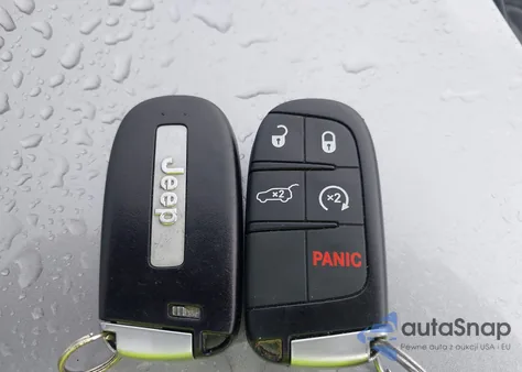 2019 Jeep Grand Cherokee Limited 4X4 из США, поврежденный, VIN 1C4RJFBG3KC614091